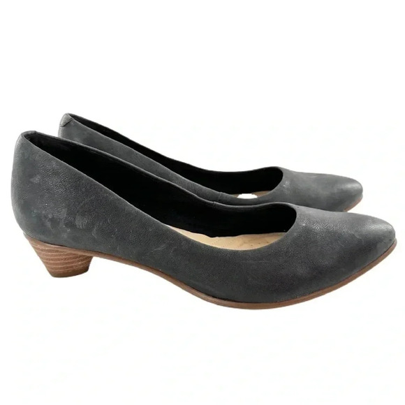 Clarks womens heels size 6.5 Mena Bloom charcoal  gray leather comfort career - Picture 1 of 14